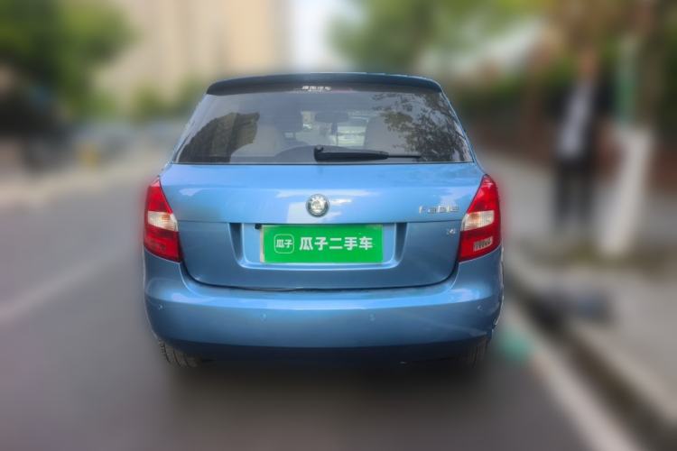 Used Skoda Fabia 2011 1.4L Manual Crystal Edition