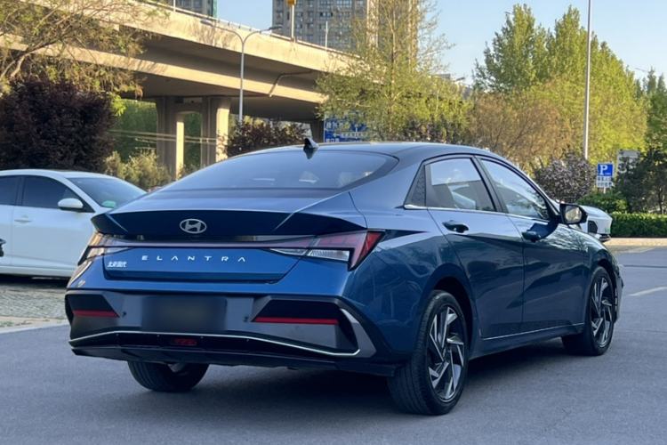 Used Hyundai Elantra 2023 1.5L CVT TOP Flagship Edition Exterior 4