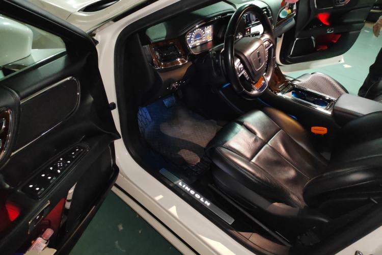 Used Lincoln Continental 2018 2.0T Two-Wheel Drive Luxury Edition
