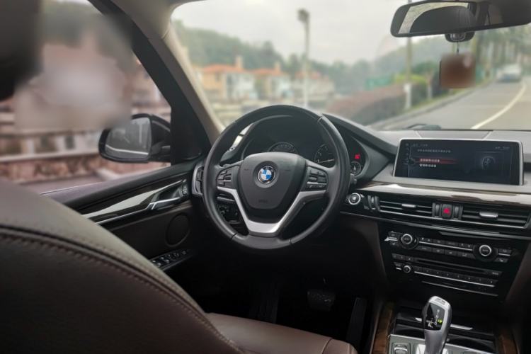 Used BMW X5 2017 xDrive28i
