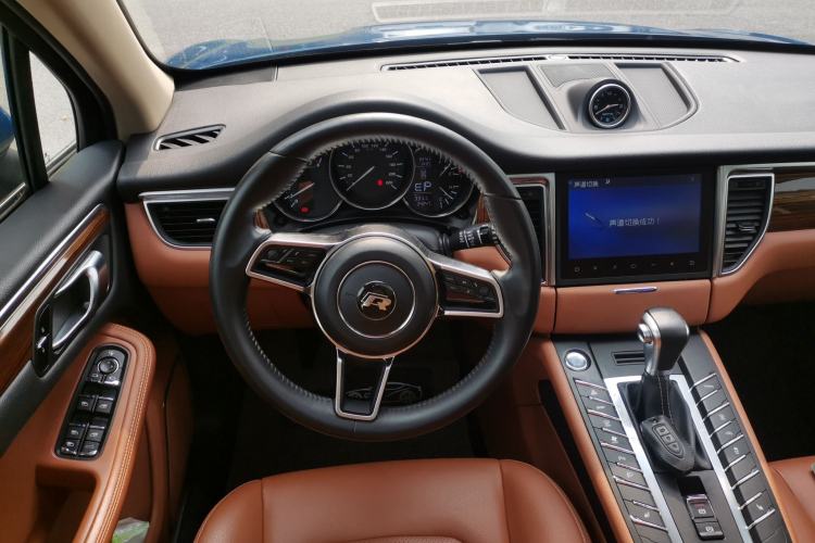 Used Zotye SR9 2017 2.0T Automatic Ultimate Edition Steering Wheel