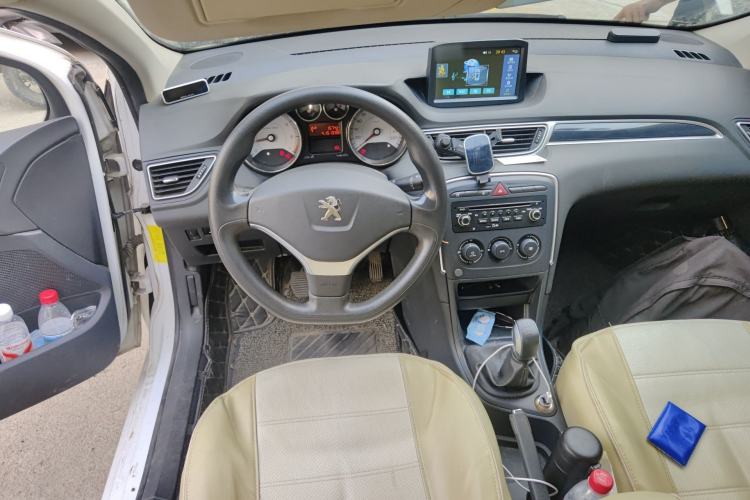 Used Peugeot 308 2014 Enjoy Edition Classic 1.6L Manual YouShang Model Steering Wheel