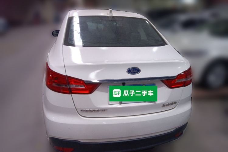 Used Ford Escort 2019 Revised 1.5L Automatic ZhiXiang Version (Tire Pressure Monitoring) China VI Standard Rear