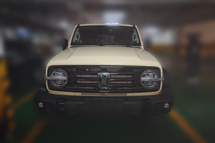 Used Tank 300 2025 2.0T Challenger
