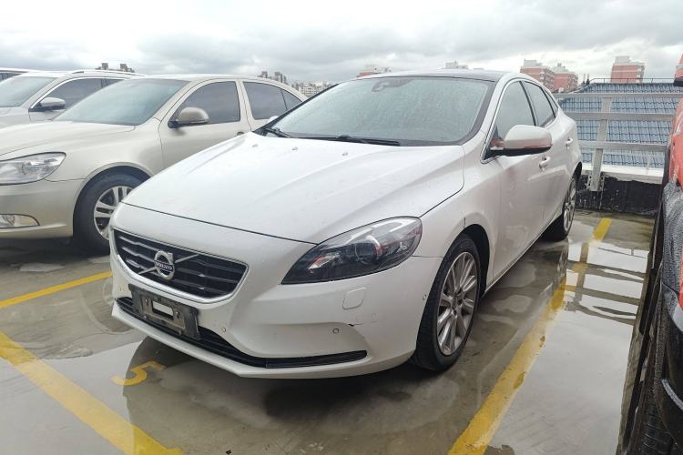 Used Volvo V40 2014 2.0T Zhiya Edition