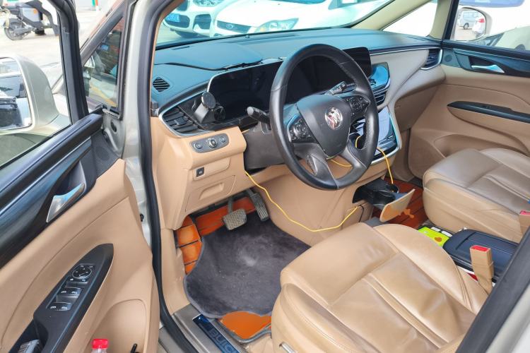 Used Buick GL8 2021 ES Land Cruiser 653T Luxury Edition Driver Seat