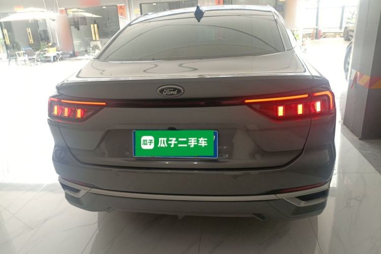 Used Ford Mondeo 2025 2.0T EcoBoost Luxury Version Rear