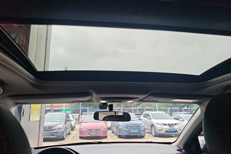 Used Honda Vezel 2020 1.5L CVT Pioneer Edition Headliner