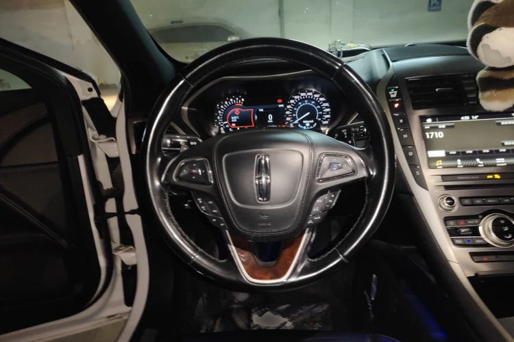 Used Lincoln MKZ 2018 2.0T Premium Edition