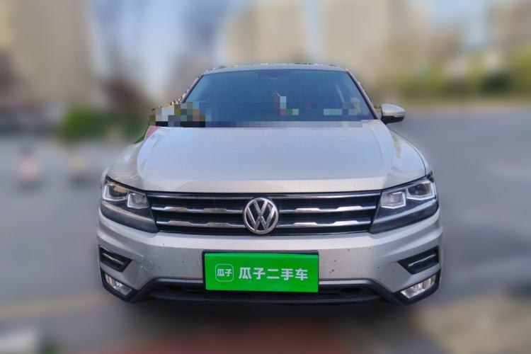 Used Volkswagen Tiguan L 2017 330TSI Automatic Two-Wheel Drive Luxury Edition Front