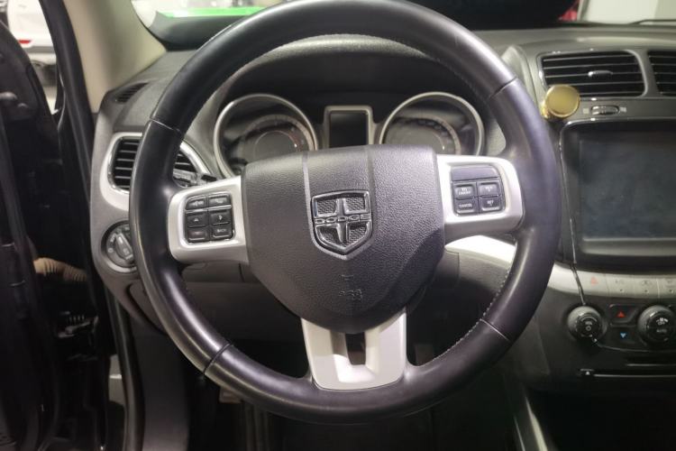 Used Dodge Journey 2015 2.0TD Four-Wheel Drive Luxury Edition
