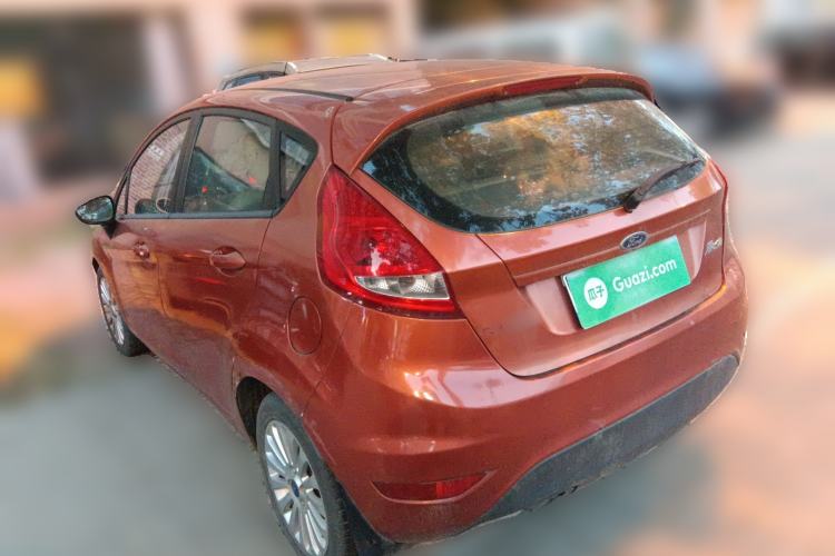 Used Ford Fiesta 2011 Hatchback 1.5L Automatic Fashion Edition
