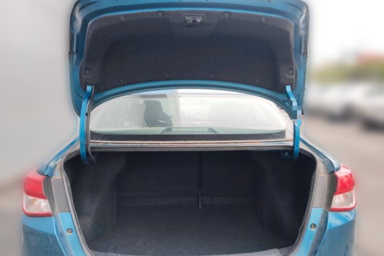 Used Nissan Lannia 2016 1.6L CVT Smart Cool Edition Trunk