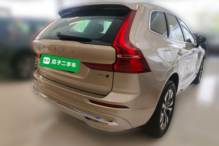 Used Volvo XC60 2025 B5 4x4 Smart Luxury Edition Rear Right 45 Deg