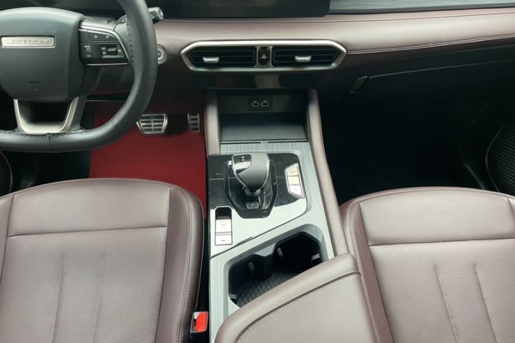 Used JETOUR X90 PLUS 2024 1.6TD DCT Family Fun Edition 7 Seats
