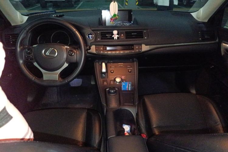 Used Lexus CT 2014 CT200h Comfort Edition Monochrome