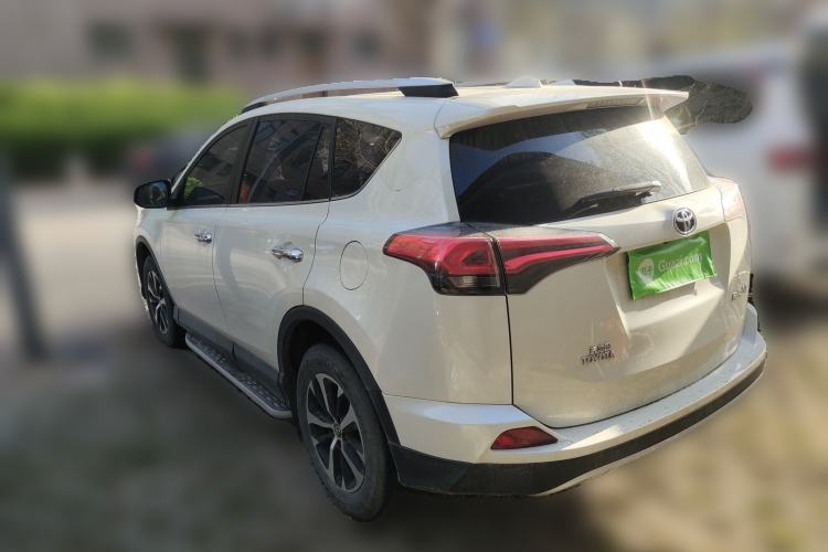Used Toyota RAV4 2016 2.0L CVT Two-Wheel Drive Smart Edition China V Standard Rear Left 45 Deg
