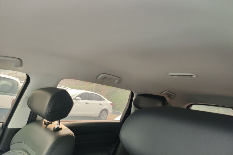 Used Baojun RM-5 2019 1.5T Manual Elite Version with 24-Hour Online Service 6 Seats