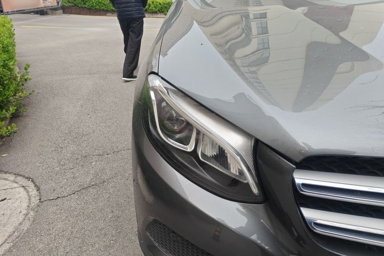 Used Mercedes-Benz GLC 2016 GLC 260 4MATIC Luxury Model