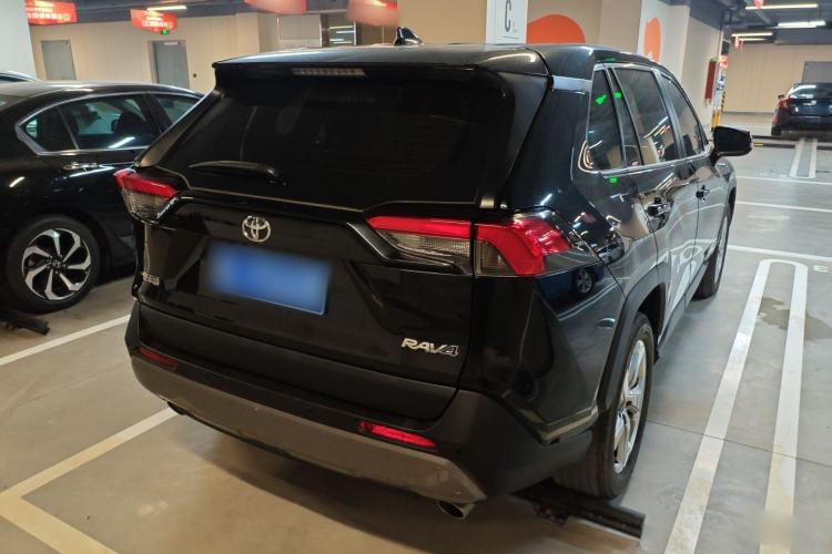 Used Toyota RAV4 2022 2.0L CVT Two-Wheel Drive Fashion Edition
