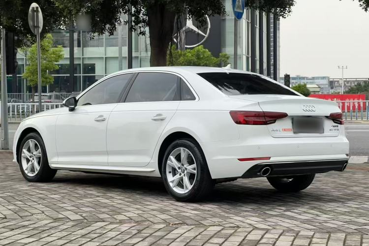 Used Audi A4L 2018 30th Anniversary Edition 40 TFSI Trendy Model Rear Left 45 Deg