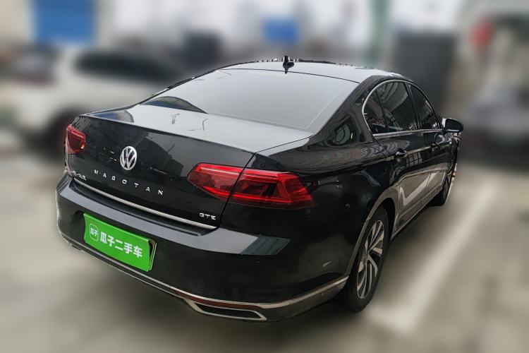 Used Volkswagen Magotan GTE Plug-in Hybrid 2020 GTE Luxury Model Rear Right 45 Deg