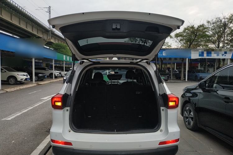 Used Haval M6 2017 1.5T Manual Two-Wheel Drive Elite Model Trunk