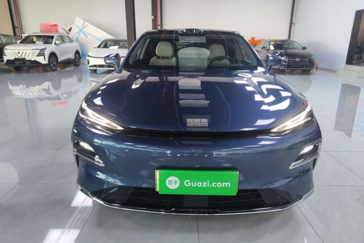 Used Geely Galaxy 8 2025 130km EM-P Starship Edition
