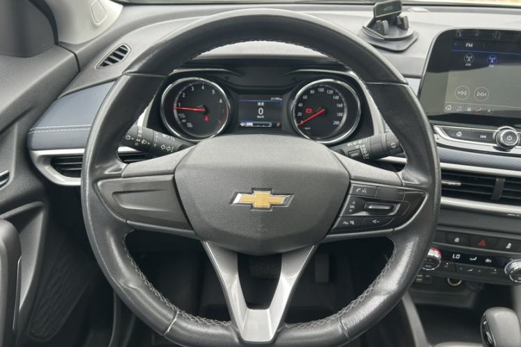 Used Chevrolet Trax 2021 325T Automatic Fun Edition China VI Standard
