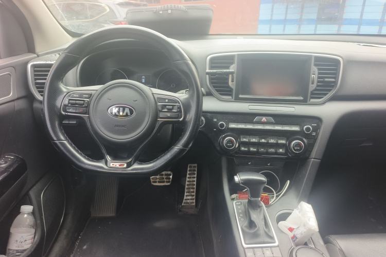 Used Kia KX5 2016 1.6T Automatic Two-Wheel Drive DLX Center Console