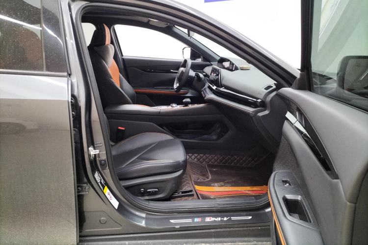 Used CHANGAN UNI-V iDD 2023 Zhidian iDD 1.5T 113km Smart & Fun Version (Rapid Edition)