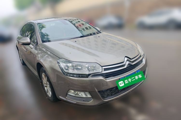 Used Citroen C5 2014 1.6T Automatic Luxury Model Front Right 45 Deg