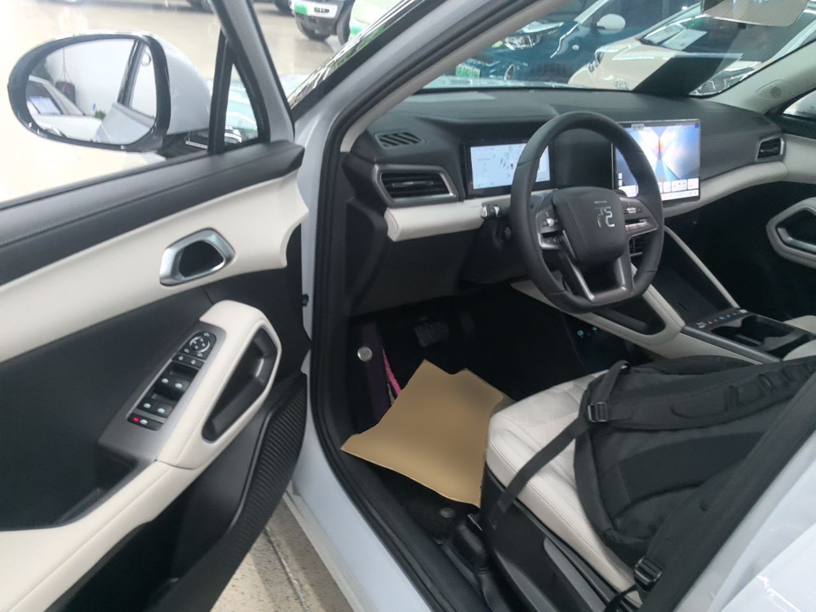 BYD Yuan UP 2025 Intelligent Driving Version 401 KM Dynamic Edition — снимка 18