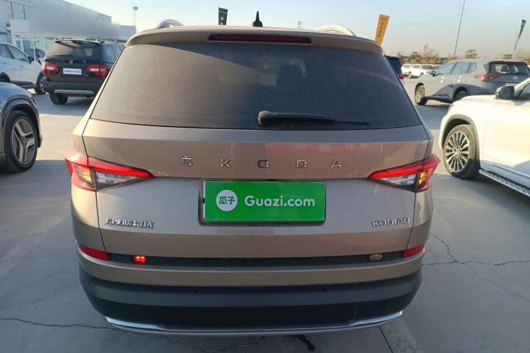 Used Skoda Kodiaq 2021 TSI330 5-Seater Two-Wheel-Drive Luxury Plus Edition
