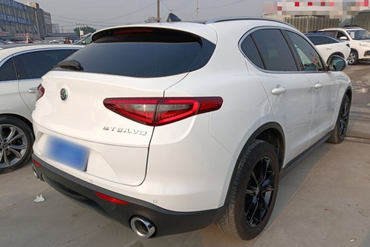 Used Alfa Romeo Stelvio 2017 2.0T 200HP Luxury Edition