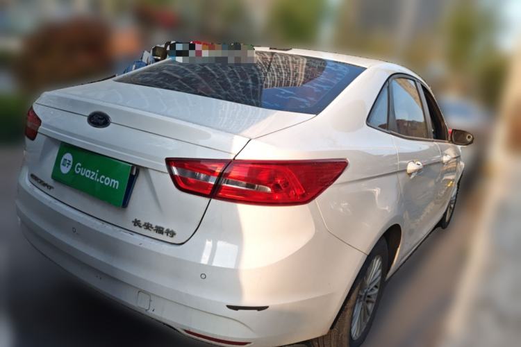 Used Ford Escort 2015 1.5L Manual Comfort Model
