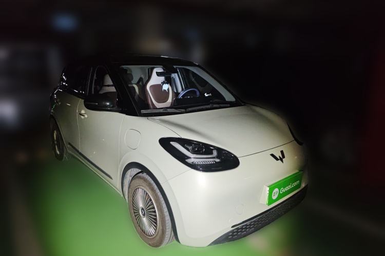 Used Wuling Bingo 2023 333 km Lingxi Connected Version Front Right 45 Deg
