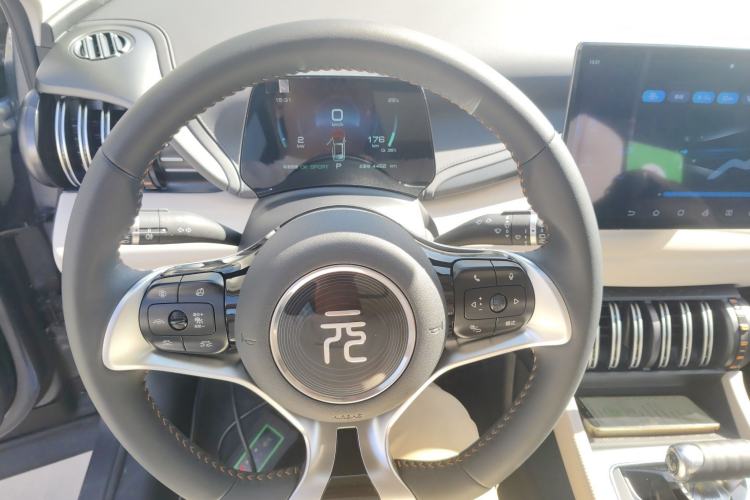 Used BYD Yuan PLUS 2024 Honor Edition 510KM Beyond Model Steering Wheel