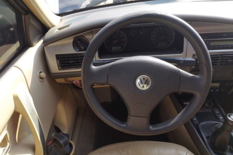 Used Volkswagen Santana Vista 2008 1.8L Manual Comfort Edition Steering Wheel