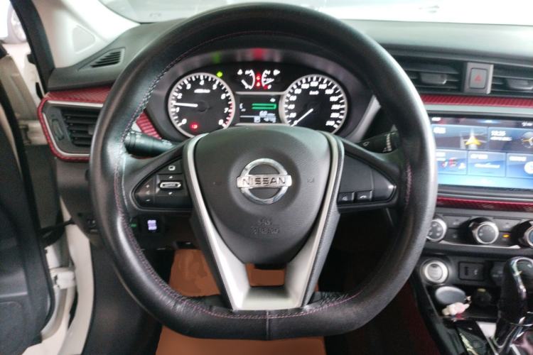 Used Nissan Lannia 2019 1.6L CVT Smart Connect Smart Cool Version China VI Standard Steering Wheel