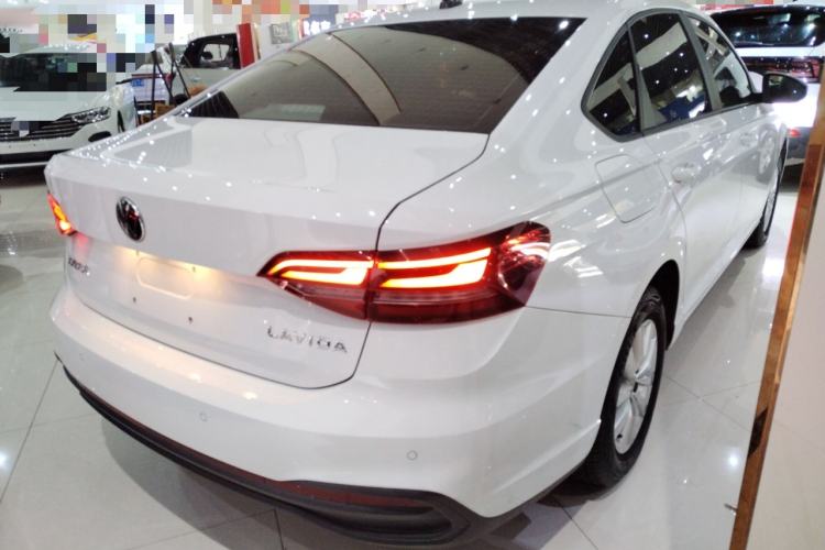 Used Volkswagen Lavida 2023 1.5L Automatic De Yi Edition