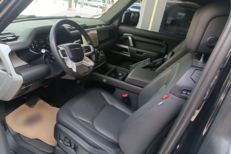 Used Land Rover Defender 2023 90 2.0T P300 X-DYNAMIC HSE
