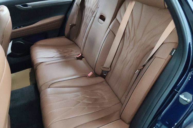 Used Genesis G80 2023 2.5T Rear-Drive Luxury Edition
