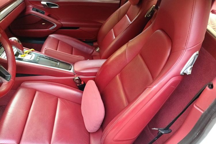 Used Porsche 718 2016 Cayman 2.0T
