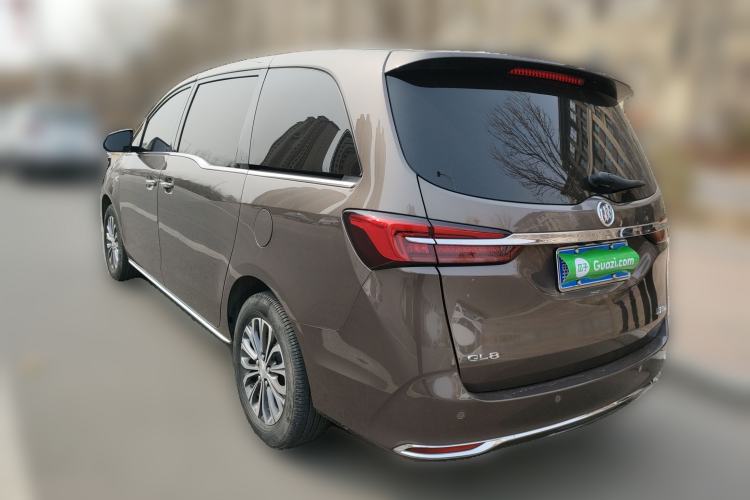 Used Buick GL8 2023 Facelifted Land Cruiser Executive Luxury Version