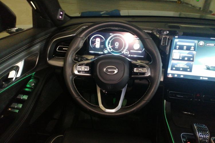 Used GAC Trumpchi GS8 2022 Flagship Series 2.0 TGDI Four-Wheel Drive Luxury Smart Connectivity Version (7 Seats)