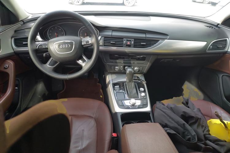 Used Audi A6L 2018 30th Anniversary Edition 35 TFSI Fashion Model
