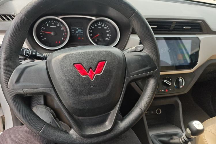 Used Wuling Hongguang 2021 1.5L Facelift S Comfort Version Hydraulic Power Steering LAR Center Console