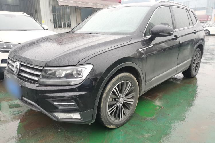 Used Volkswagen Tiguan L 2020 330TSI Automatic Two-Wheel Drive Panoramic Comfort Edition China VI Standard
