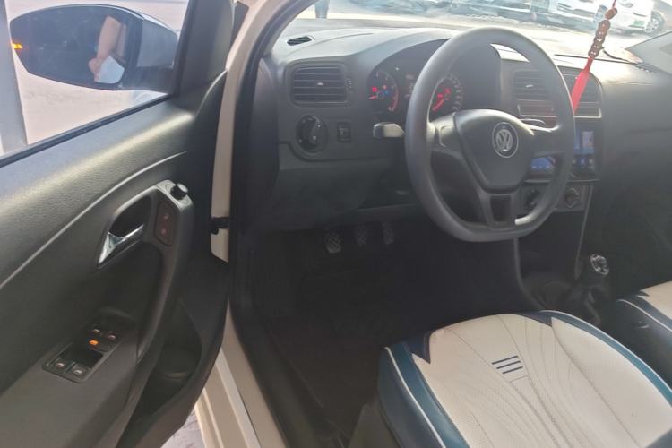 Used Volkswagen Polo 2014 1.4L Manual Fashion Edition Driver Seat